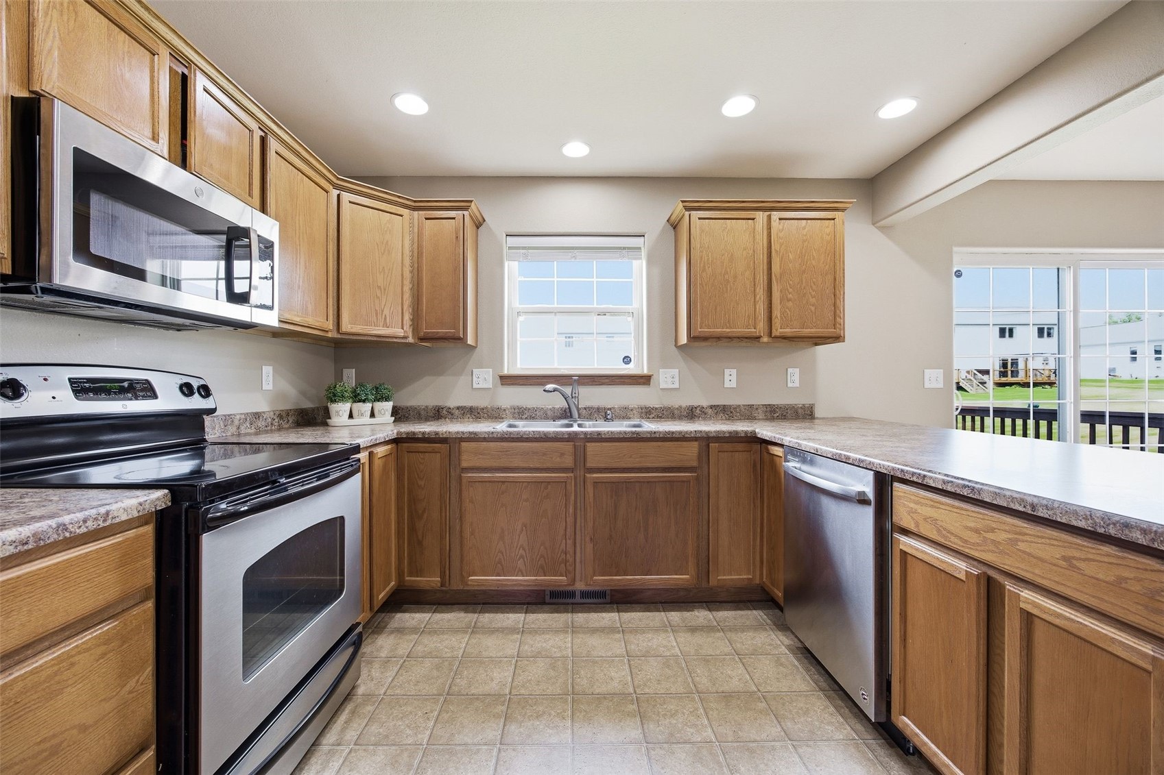 1577 Hunters Creek Way Marion IA 52302