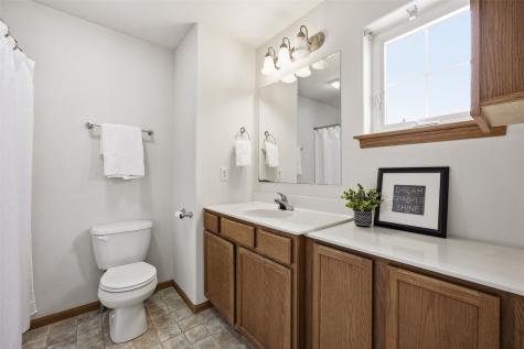 1577 Hunters Creek Way Marion IA 52302