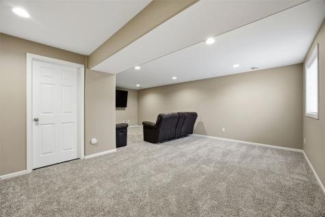 1577 Hunters Creek Way Marion IA 52302