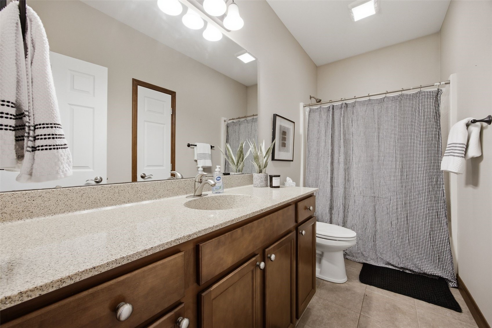 912 NE Dorchester Place NE Cedar Rapids IA 52402