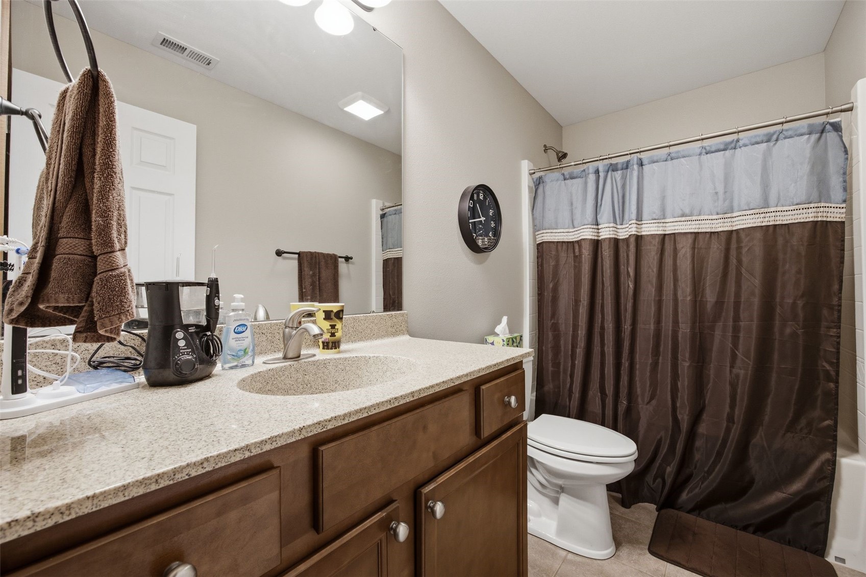 912 NE Dorchester Place NE Cedar Rapids IA 52402