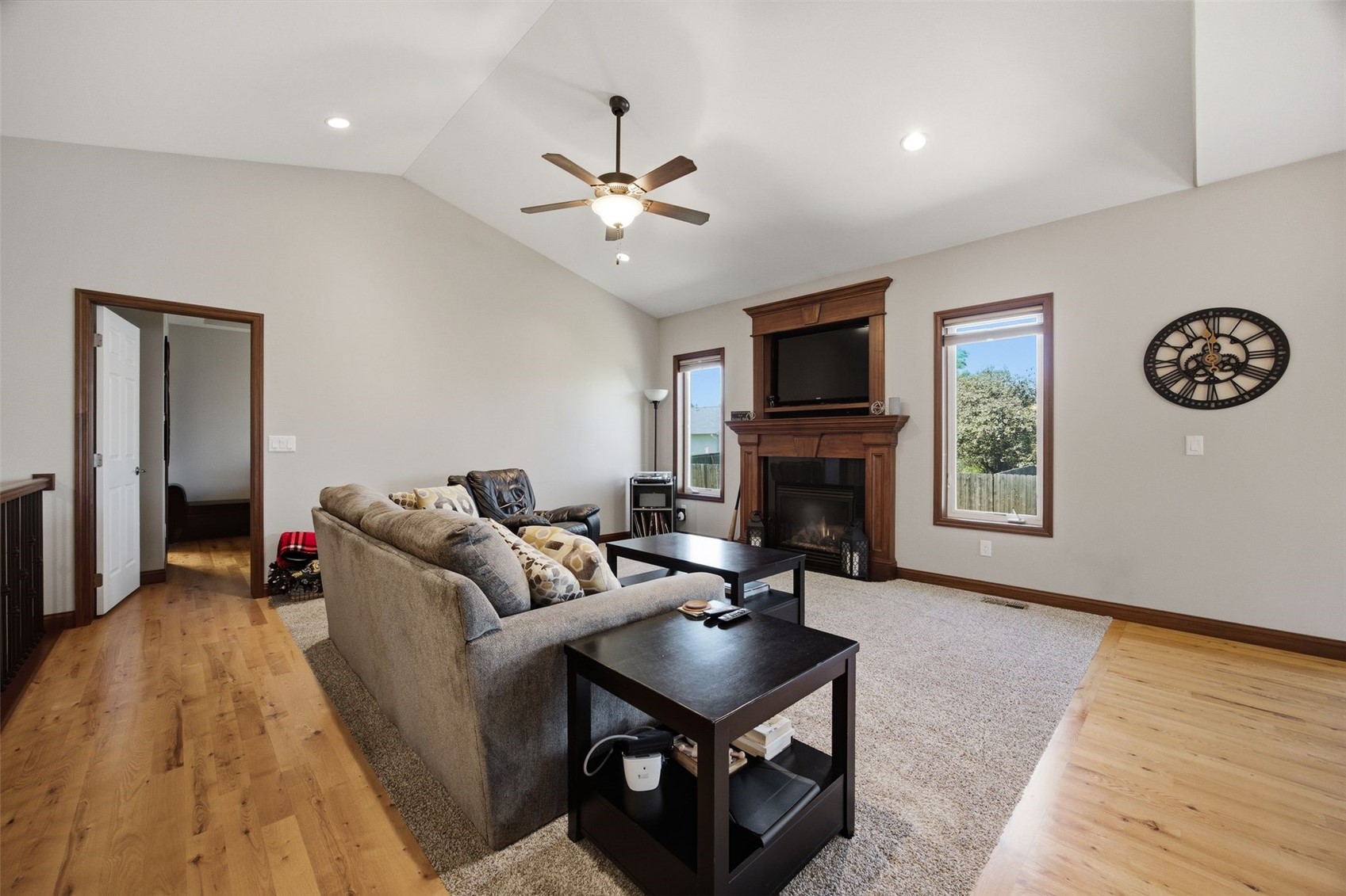 912 NE Dorchester Place NE Cedar Rapids IA 52402