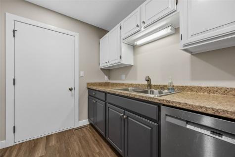 1011 Rochester Avenue Iowa City IA 52245