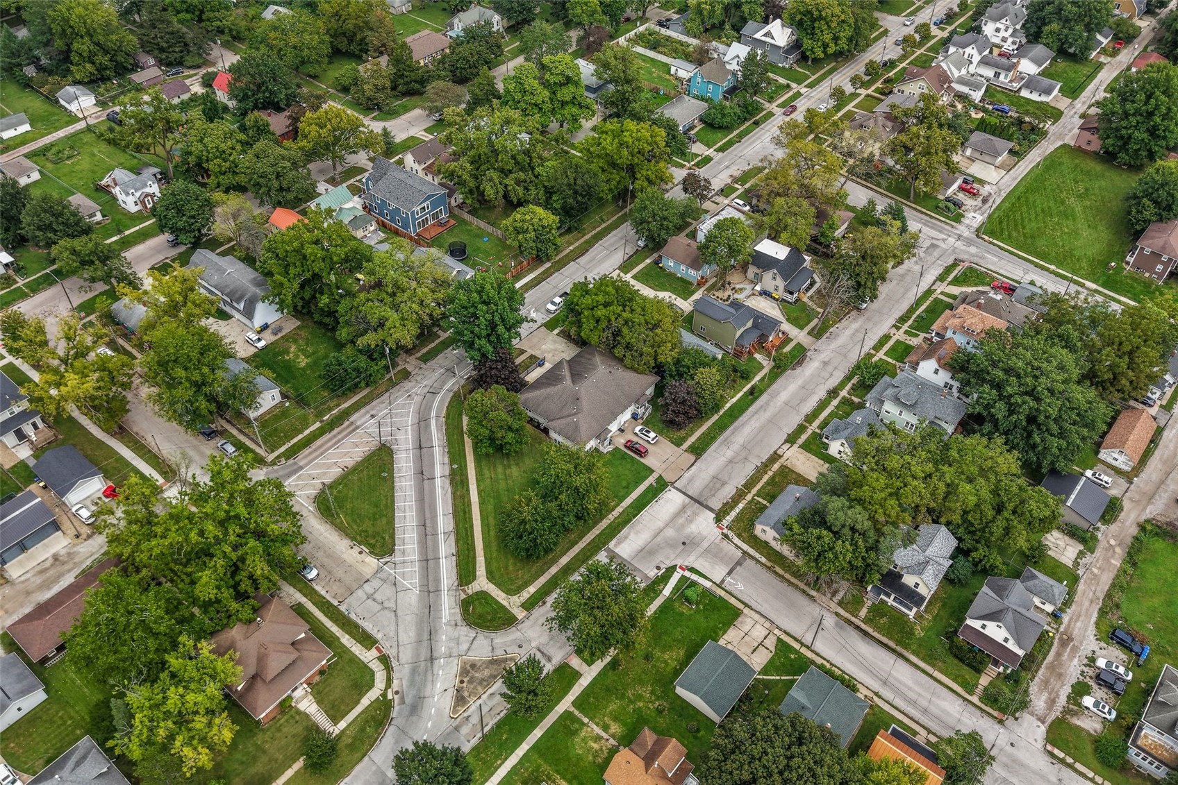 1011 Rochester Avenue Iowa City IA 52245