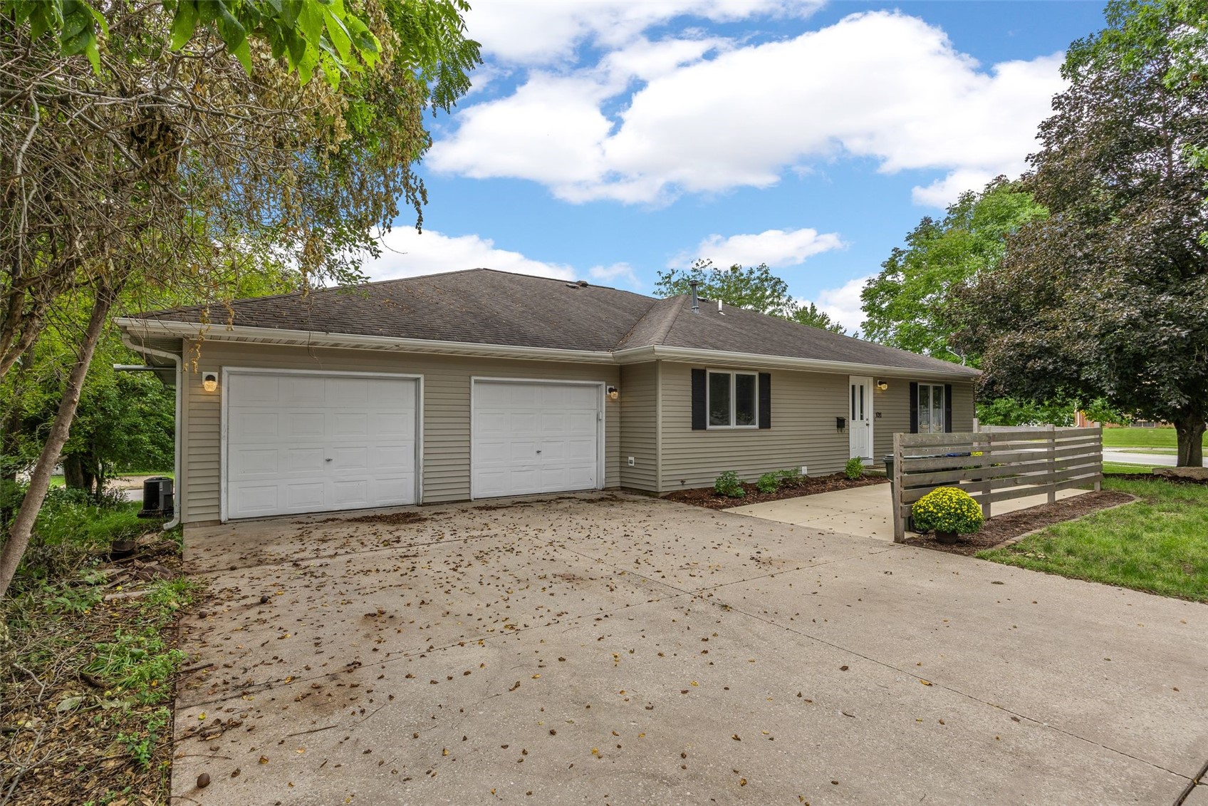 1011 Rochester Avenue Iowa City IA 52245
