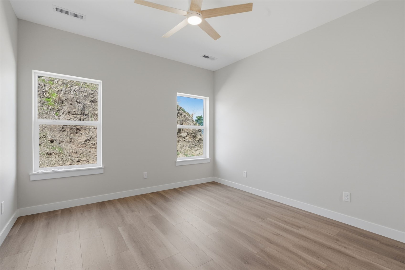 305 Dutch Drive Robins IA 52328