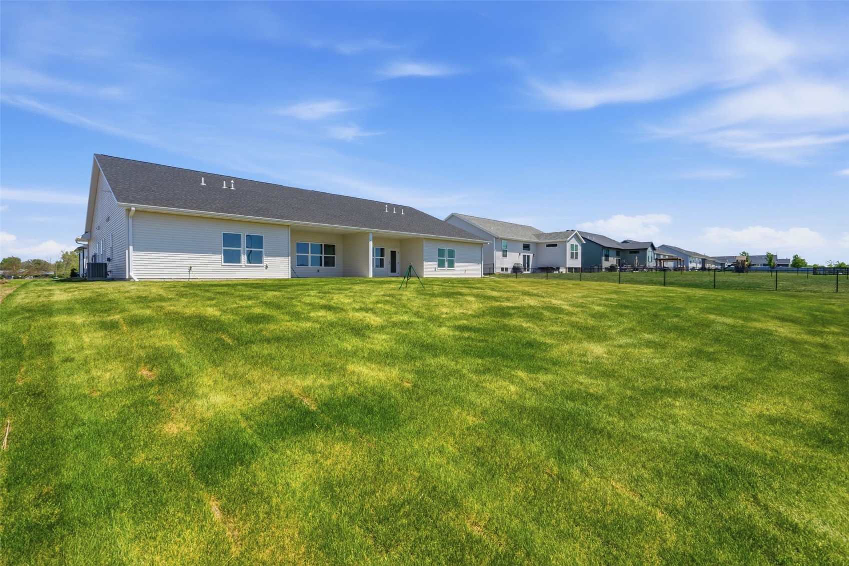 305 Dutch Drive Robins IA 52328