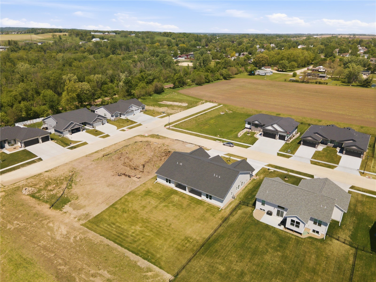 305 Dutch Drive Robins IA 52328