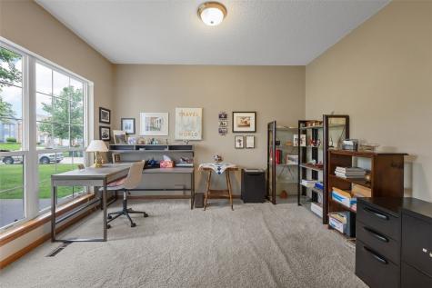 4761 Westchester Drive NE Cedar Rapids IA 52402