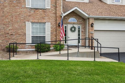 4761 Westchester Drive NE Cedar Rapids IA 52402