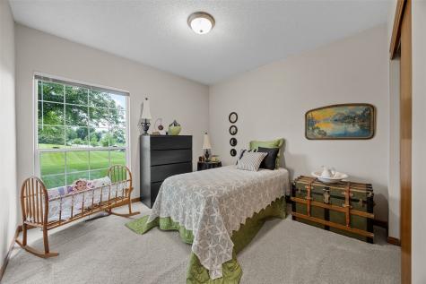 4761 Westchester Drive NE Cedar Rapids IA 52402