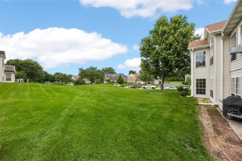 4761 Westchester Drive NE Cedar Rapids IA 52402
