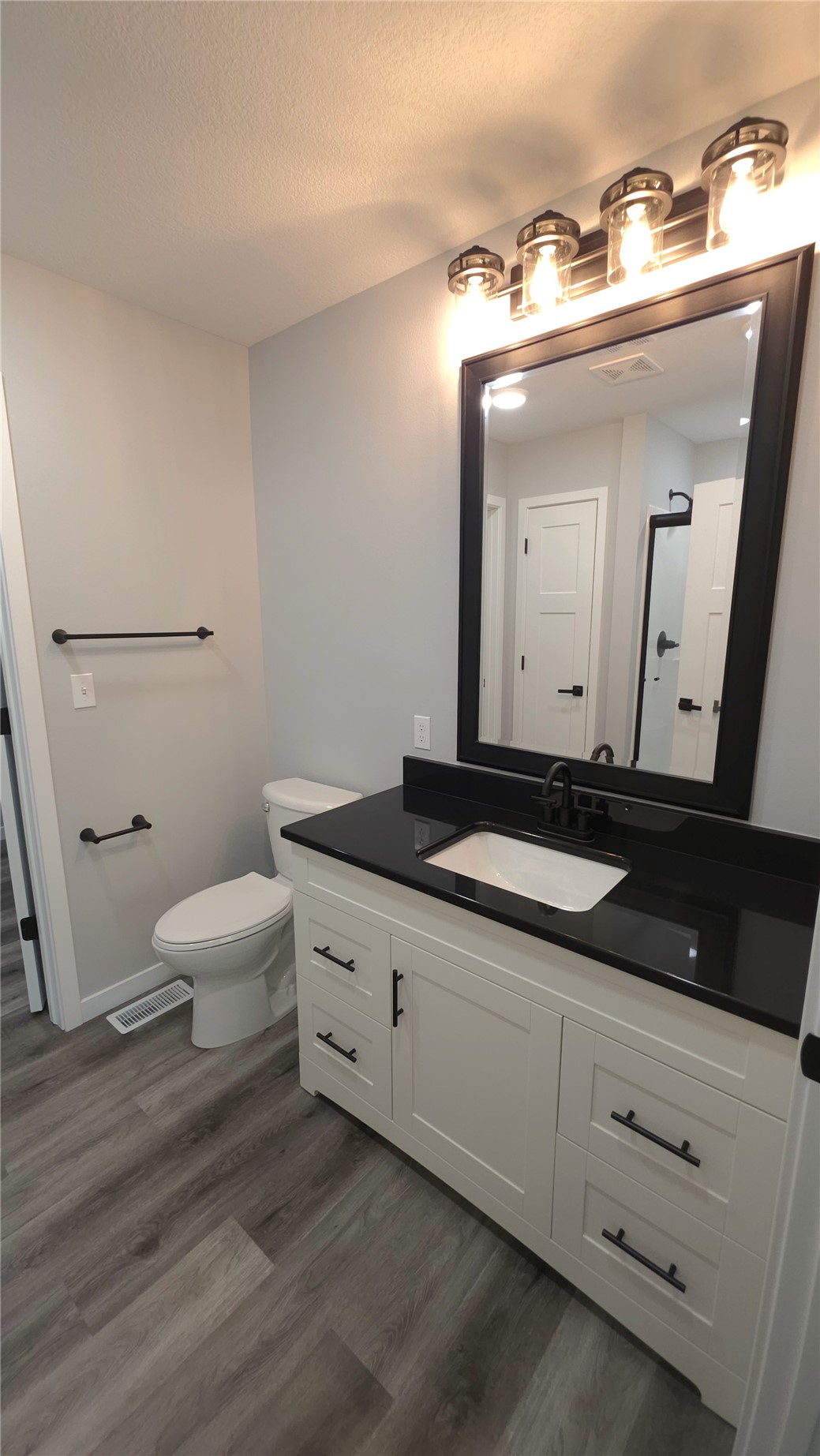 1413 13th Avenue Belle Plaine IA 52208