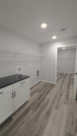 1413 13th Avenue Belle Plaine IA 52208