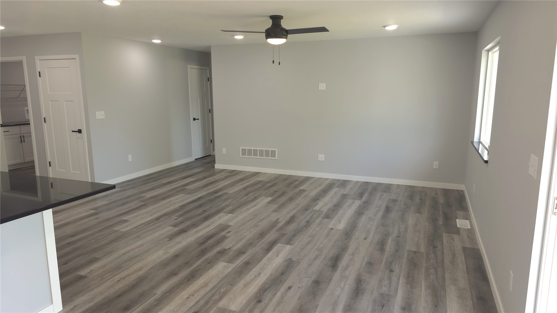 1413 13th Avenue Belle Plaine IA 52208