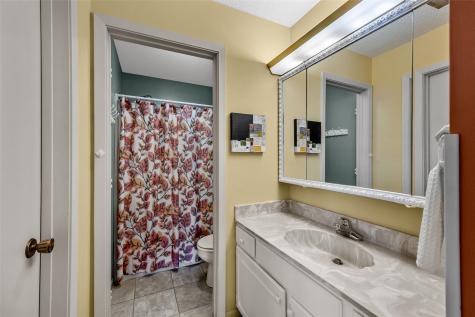 2135 1st Avenue SE Cedar Rapids IA 52403