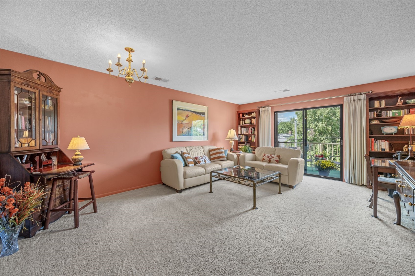 2135 1st Avenue SE Cedar Rapids IA 52403