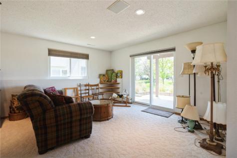 6706 Waterview Drive Cedar Rapids IA 52404