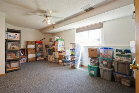 6706 Waterview Drive Cedar Rapids IA 52404