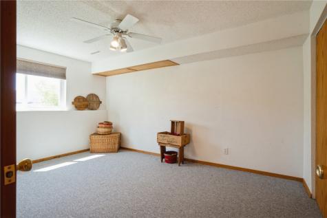 6706 Waterview Drive Cedar Rapids IA 52404