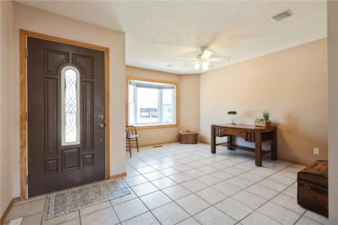 6706 Waterview Drive Cedar Rapids IA 52404