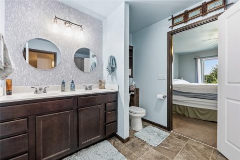 309 Piper Lane Solon IA 52333