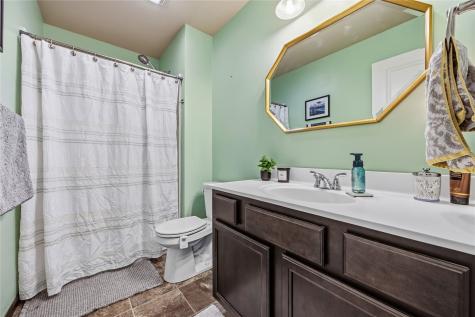 309 Piper Lane Solon IA 52333