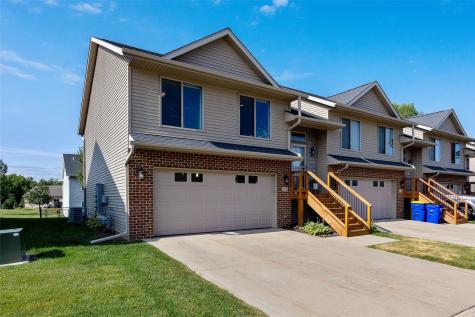 309 Piper Lane Solon IA 52333