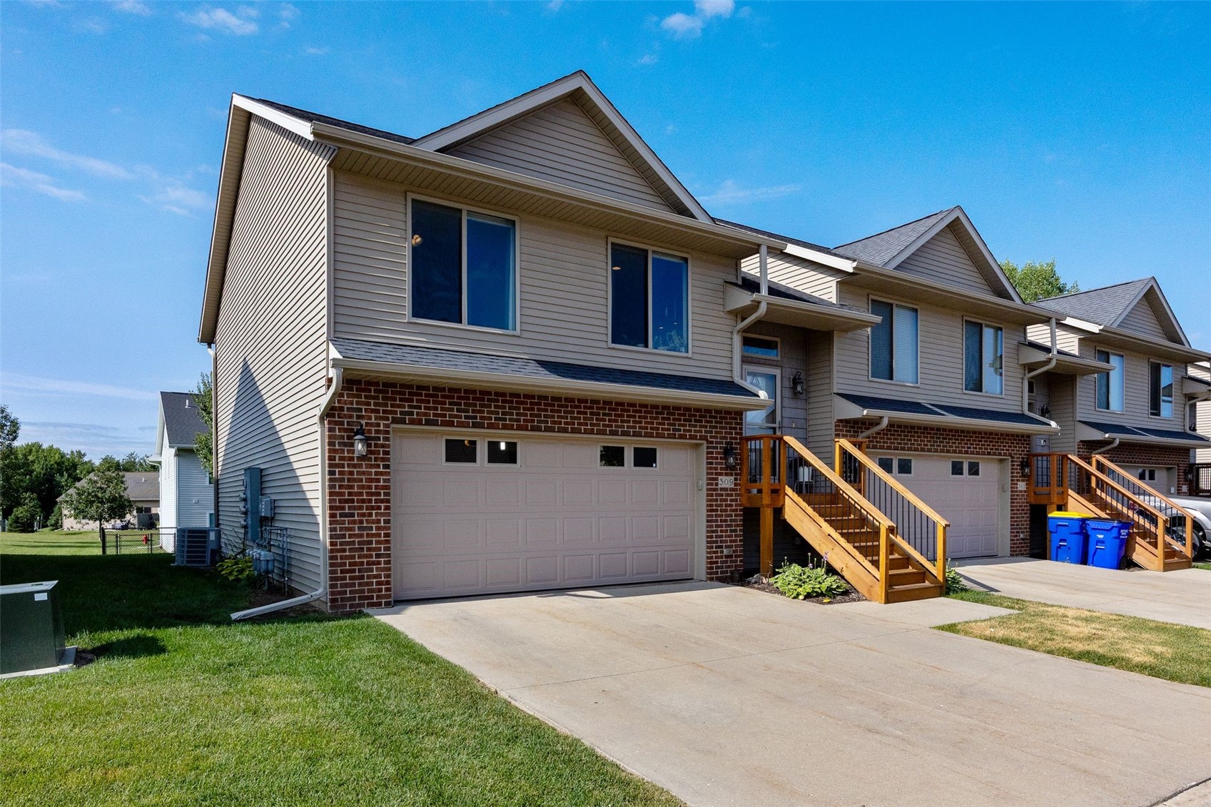 309 Piper Lane Solon IA 52333