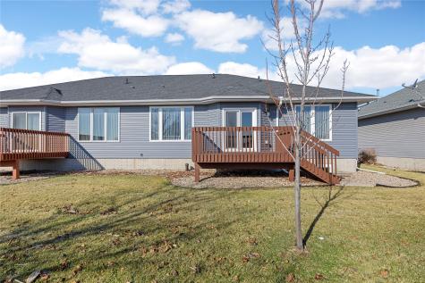 629 Winterberry Place NE Cedar Rapids IA 52402