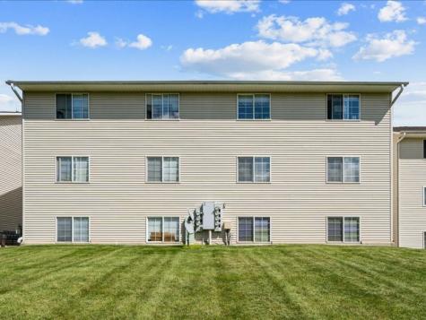1350 44th Street Unit C Street Marion IA 52302