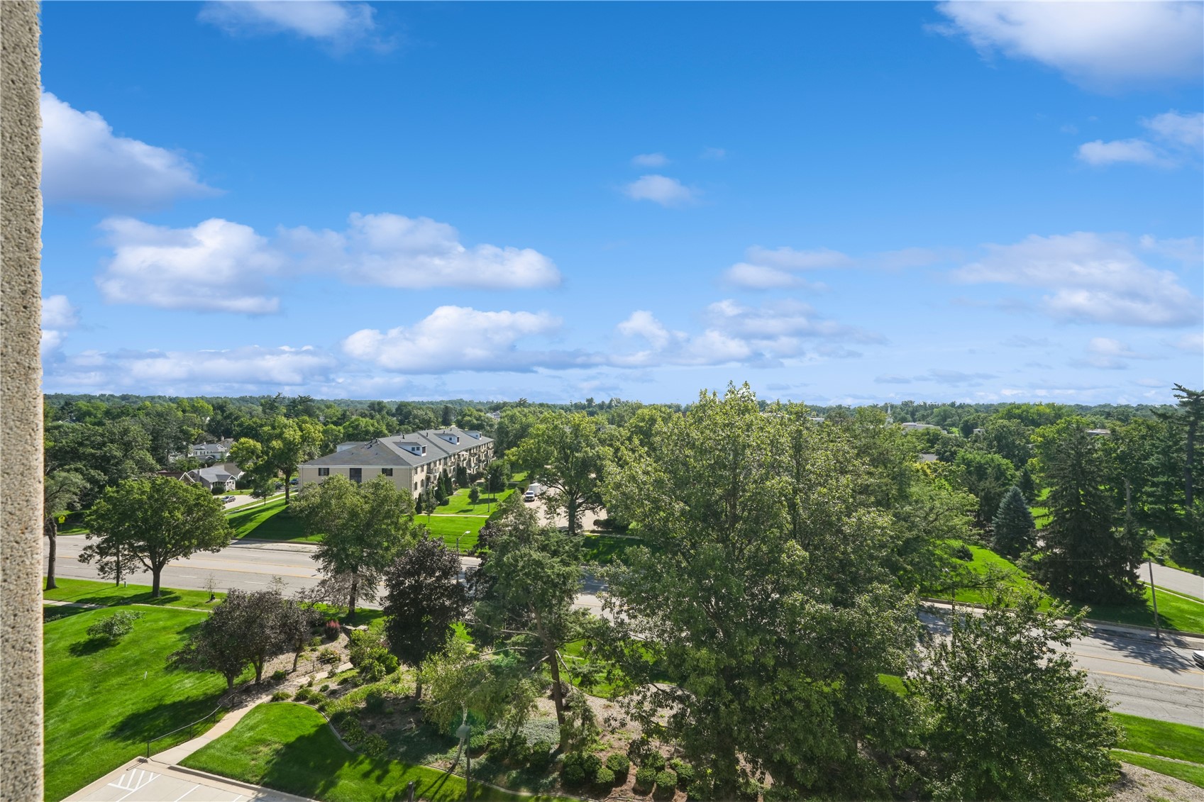 2222 1st Avenue NE Cedar Rapids IA 52402