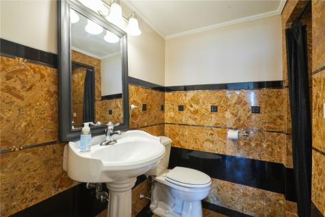 2222 1st Avenue NE Cedar Rapids IA 52402