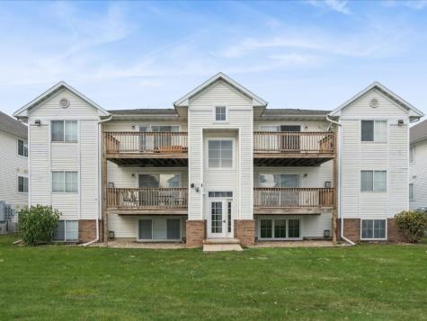4619 1st Avenue SW Cedar Rapids IA 52404