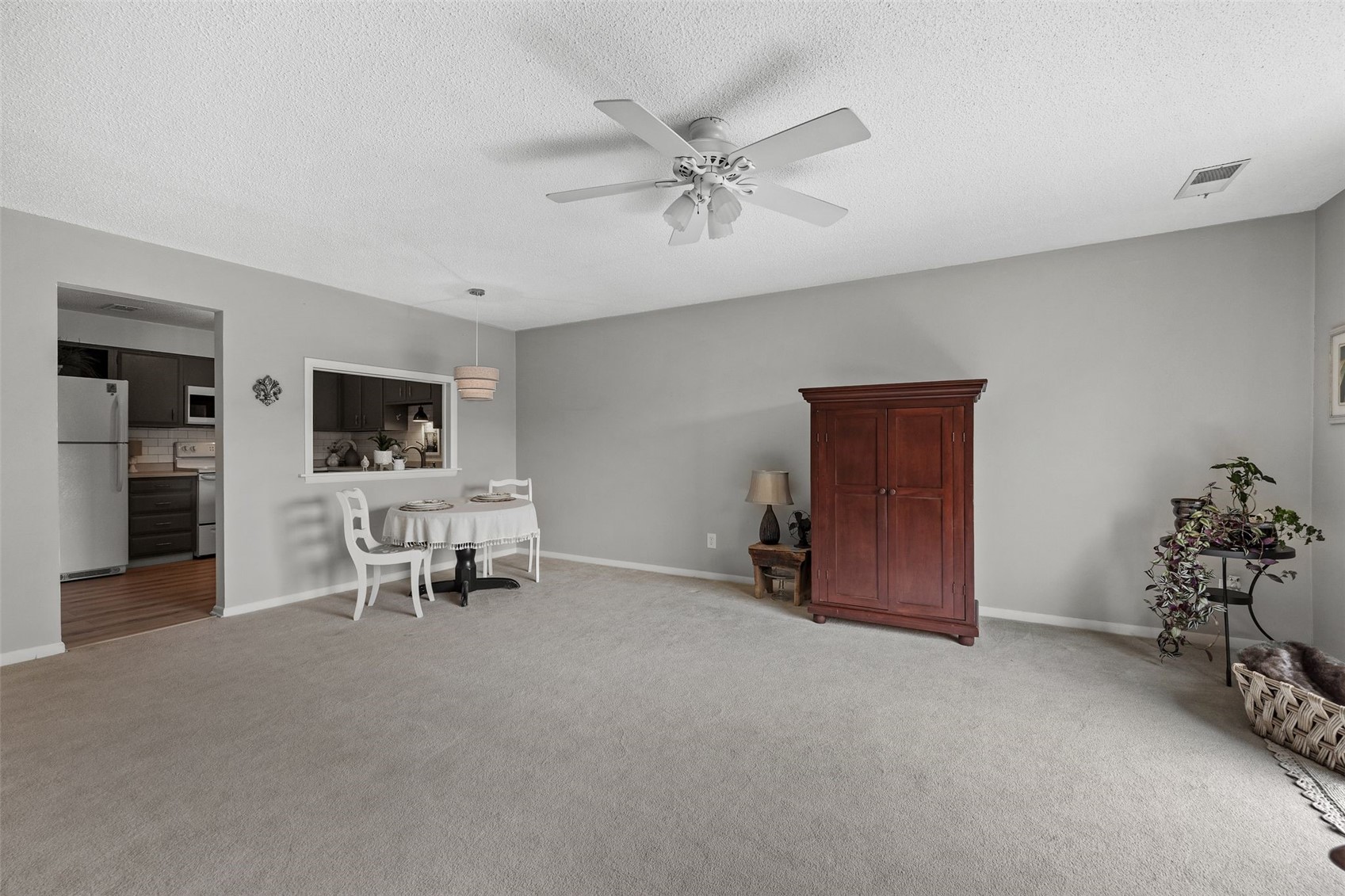 130 Thompson Drive SE Cedar Rapids IA 52403