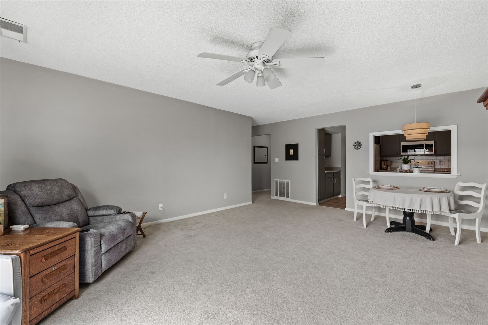 130 Thompson Drive SE Cedar Rapids IA 52403