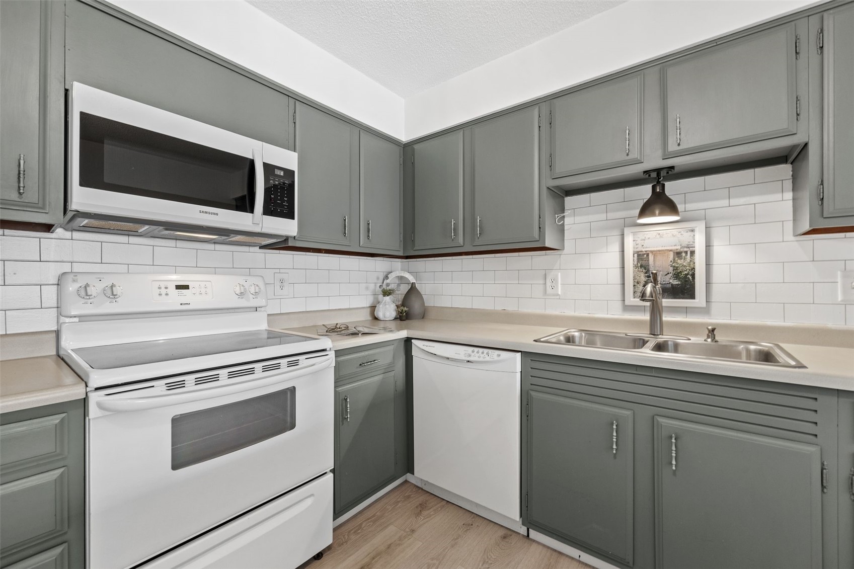 130 Thompson Drive SE Cedar Rapids IA 52403