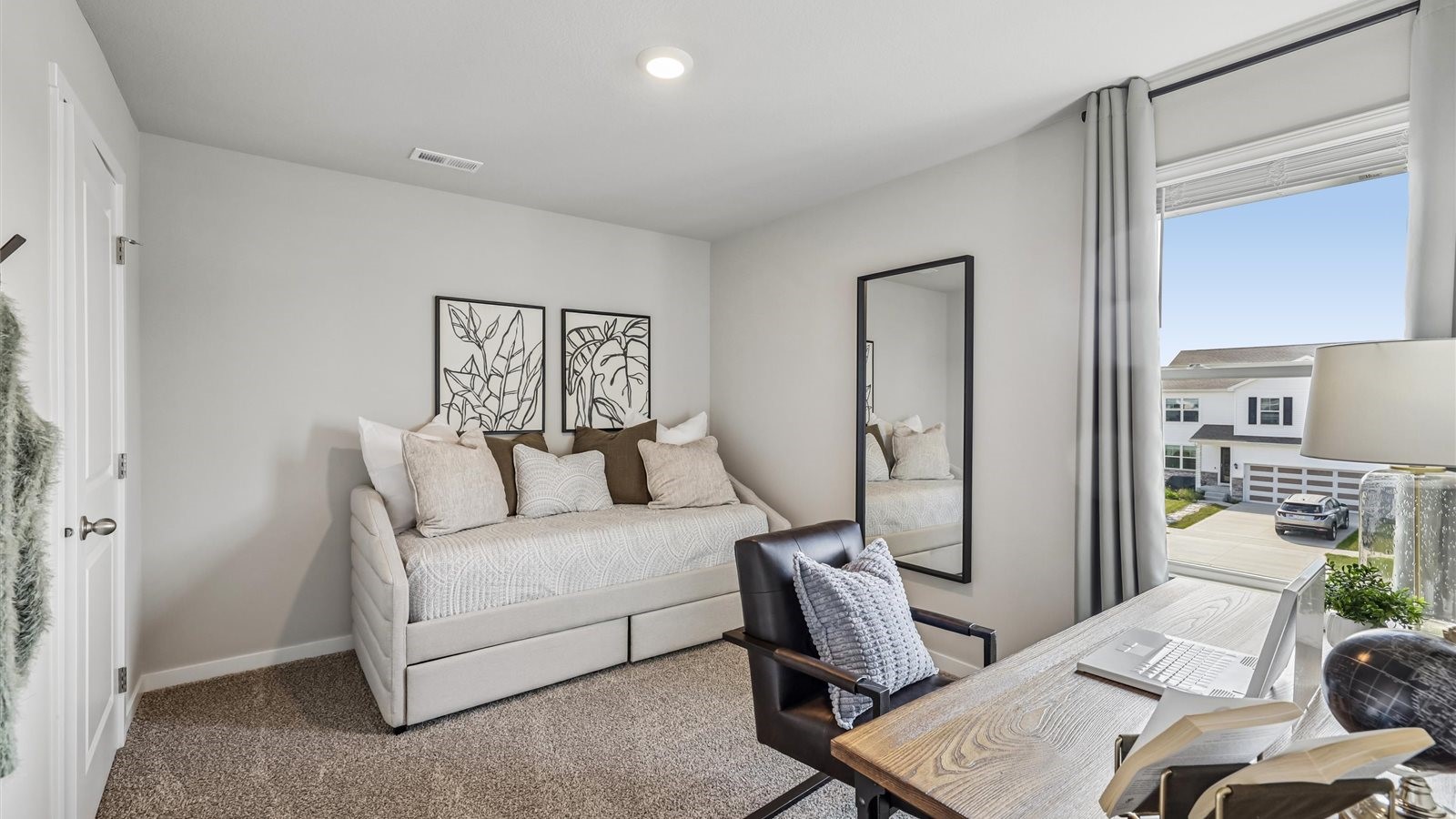 2523 Prairie Light Lane Hiawatha IA 52233