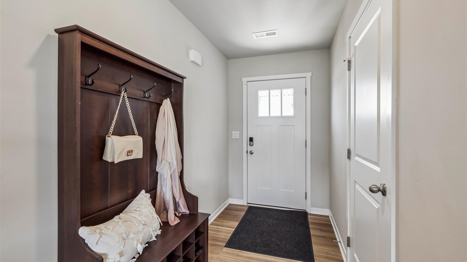 2523 Prairie Light Lane Hiawatha IA 52233