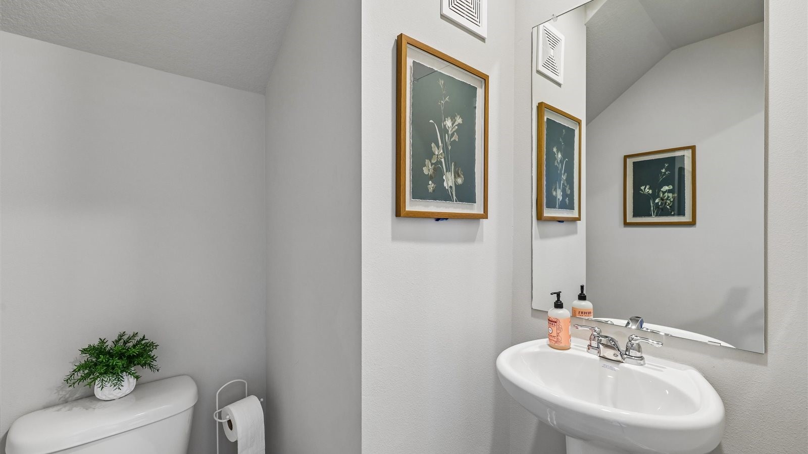 2523 Prairie Light Lane Hiawatha IA 52233
