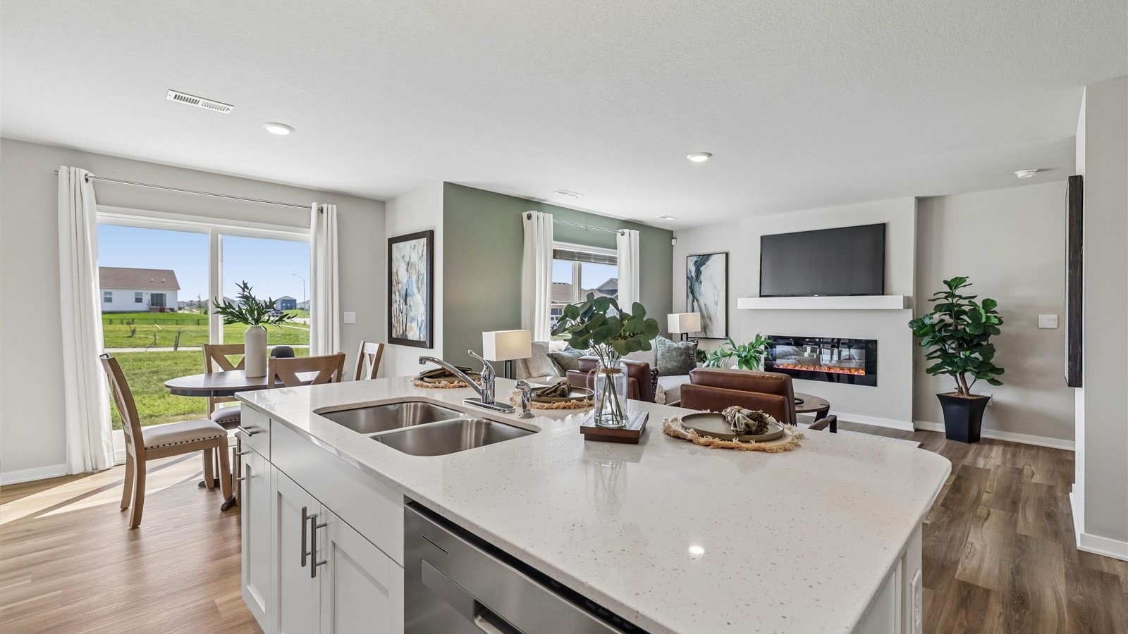 2523 Prairie Light Lane Hiawatha IA 52233