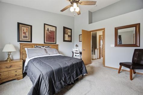 370 Kelso Drive Fairfax IA 52228
