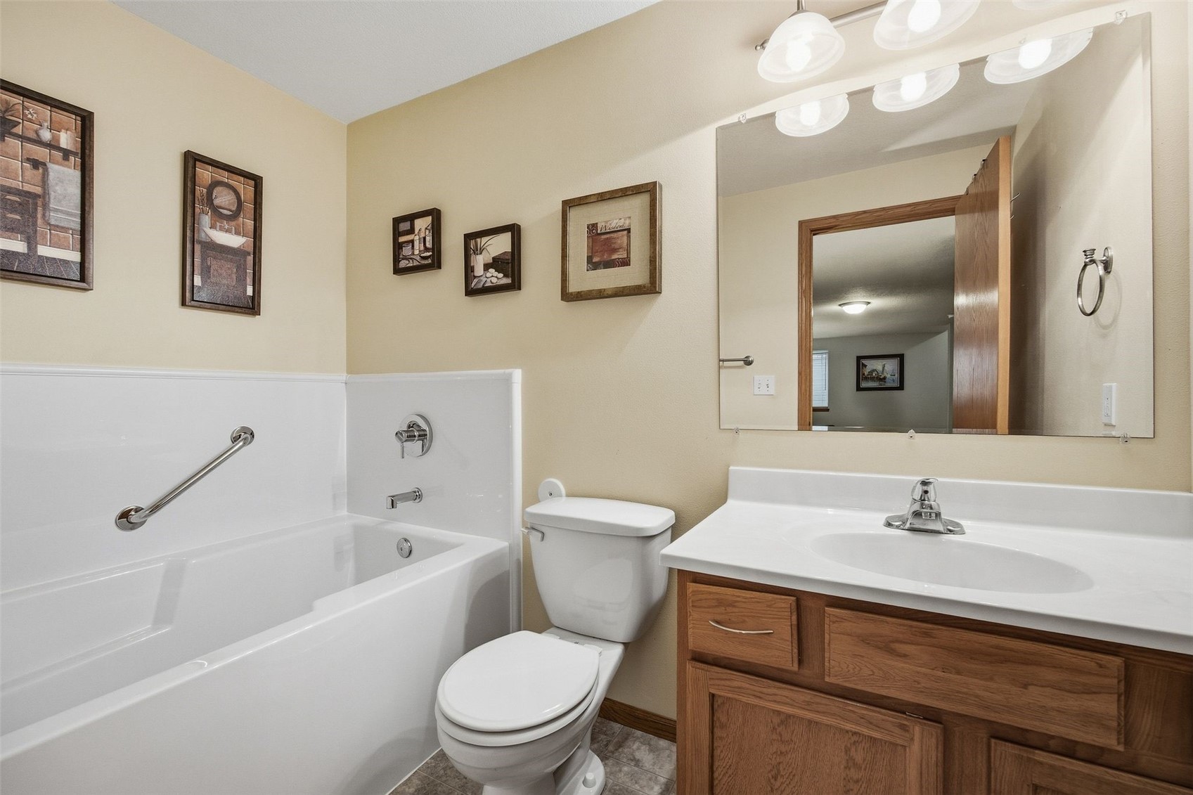 370 Kelso Drive Fairfax IA 52228
