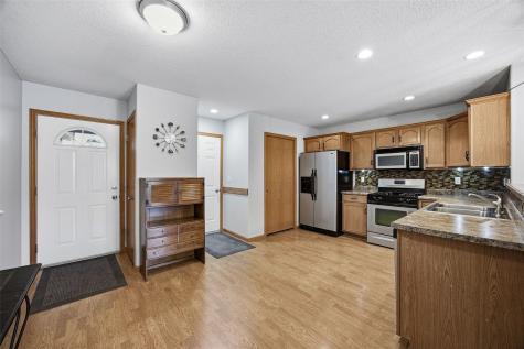 370 Kelso Drive Fairfax IA 52228