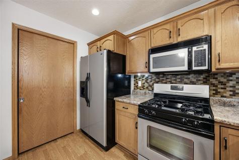 370 Kelso Drive Fairfax IA 52228
