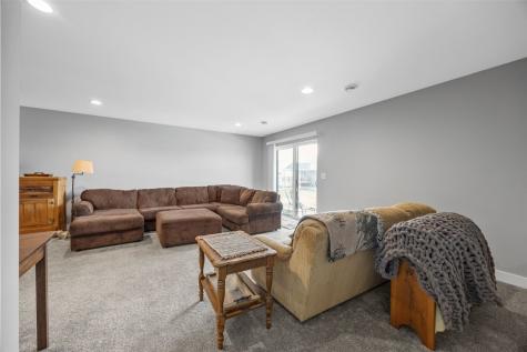 1429 Applewood Drive Fairfax IA 52228