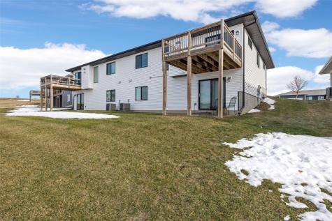 1429 Applewood Drive Fairfax IA 52228