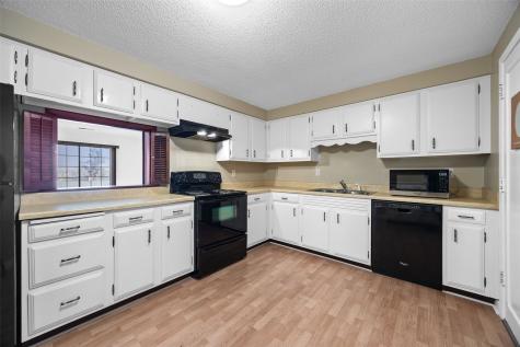 130 Thompson Drive SE Cedar Rapids IA 52402