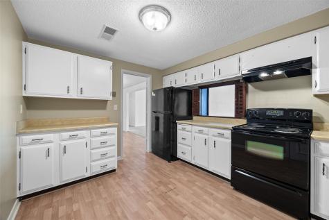130 Thompson Drive SE Cedar Rapids IA 52402