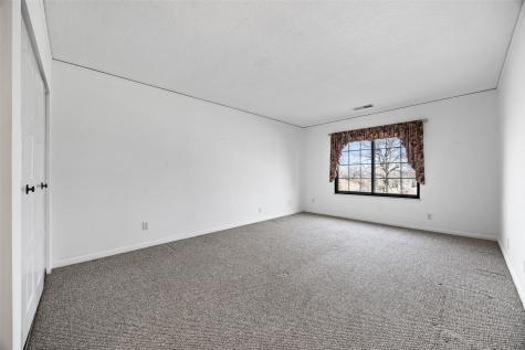 130 Thompson Drive SE Cedar Rapids IA 52402